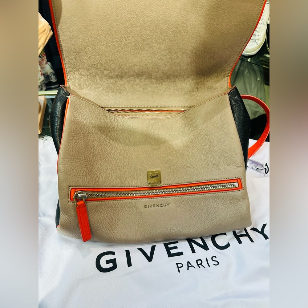 Givenchy Beige and Orange Crossbody Bag - Picture 4 of 8